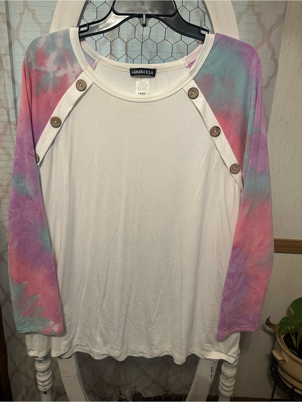 HEIMISH USA White Raglan Top with Pastel Pink & Purple Tie-Dye Sleeves
